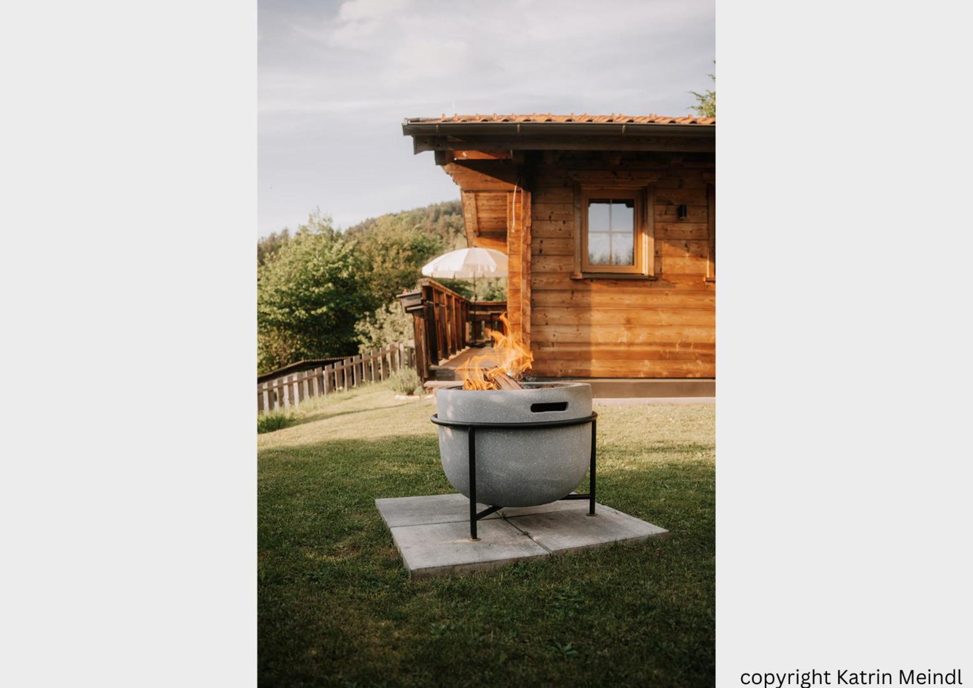 Das Paradieschen Edlitz - Stilvolles Blockhaus Mit Kamin Екстер'єр фото